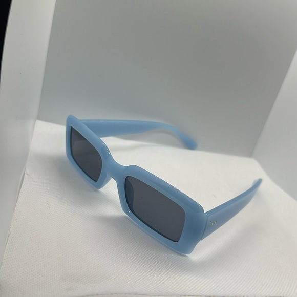 Retro Chic Blue Rectangle Sunglasses - UV400 Protection - Trendy Fashion Shades main image 9